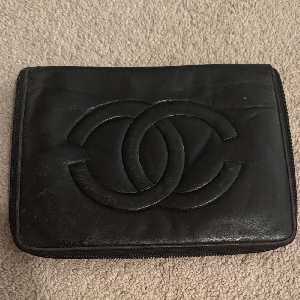 CHANEL Black Quilted CC Logo Zipper Pouch